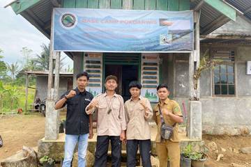 Ekowisata dari Puncak Bukit Daun Hingga Bunga Rafflesia