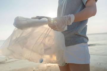 Sampah Plastik Bisa Jadi Bernilai Jual