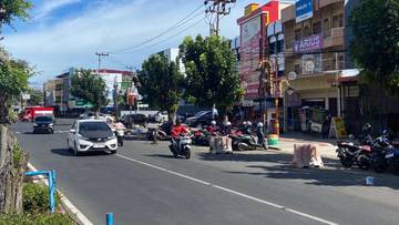 Merokok Saat Berkendara Dinilai Ganggu Konsentrasi