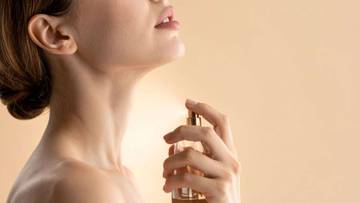 Mengapa Menyemprotkan Parfum di Leher Tidak Dianjurkan