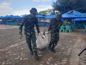 Darurat Sampah, Korem 041/Gamas Bersih Pantai