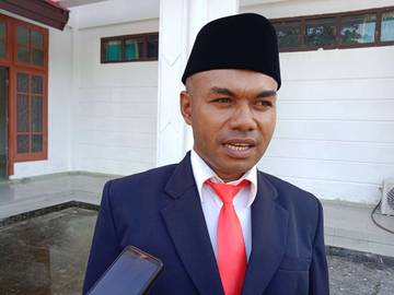 Anggota DPRK Supiori Yesaya Sarawan Siap Melayani Masyarakat