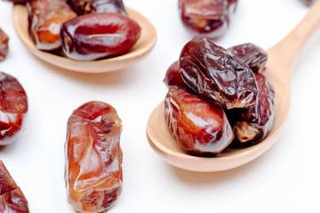 Jenis-Jenis Kurma yang Paling Banyak Dicari
