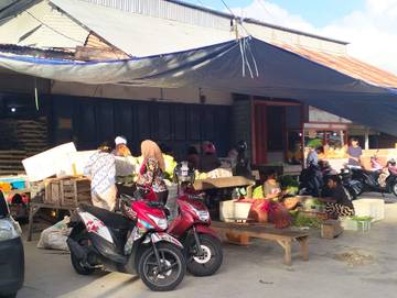 Kisah Abdul Rahman,dari Tukang Ojek Jadi Pemilik Swalayan di Biak 