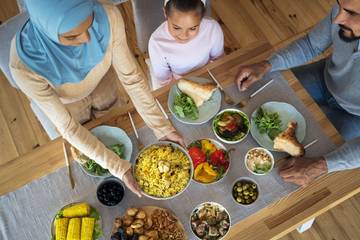 Kebutuhan Asupan Nutrisi Pada Makan Sahur