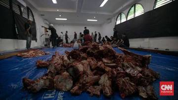 Manampuang Bagi Daging Kurban Tanpa Kupon di Agam