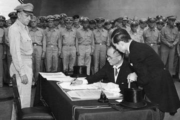 Jepang Resmi Menyerah Tanpa Syarat  2 September 1945