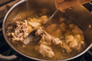 Sendok Garpu Logam Bisa Bikin Daging Empuk