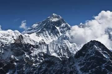 Tiga Gunung Tertinggi di Indonesia, Ada di Papua