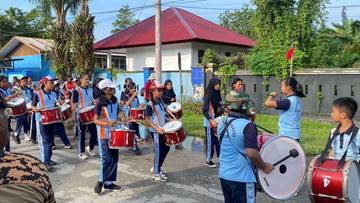 SD Inpres Angkasa,Gelar Jalan Santai Sambut HUT-51