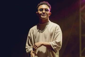 Lirik Lagu "Stecu"- Faris Adam