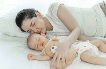 Manfaat Tidur Menggunakan Bantal dan Tidak Menggunakan Bantal