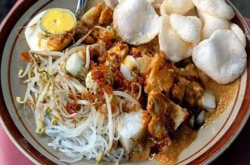Ketoprak: Kuliner Legendaris dari Tanah Betawi
