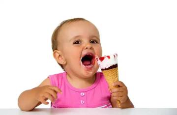 Boleh Nggak Sih Balita Makan Es Krim?