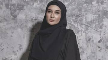 Fakta Unik di Balik Pecinta Warna Hitam