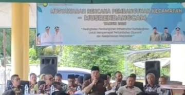 Bupati BS Hadir Musrenbangcam Kedurang