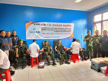 HPN  PWI Indramayu Gendeng TNI Polri Donor Darah
