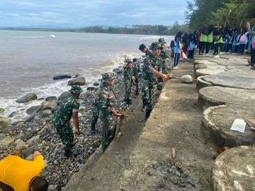 Personil Kodim 0408/BS Goro Pantai Pasar Bawah