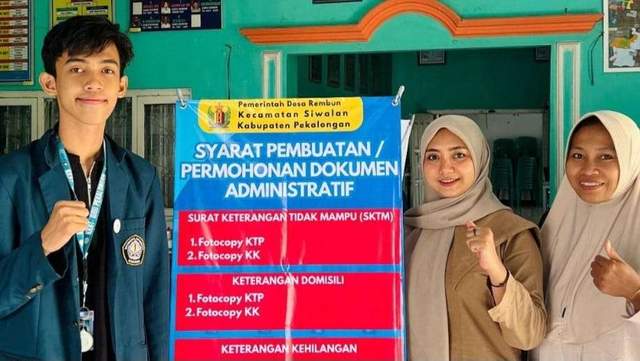 Mahasiswa Undip Bantu Permudah Akses Administrasi Warga Bogor