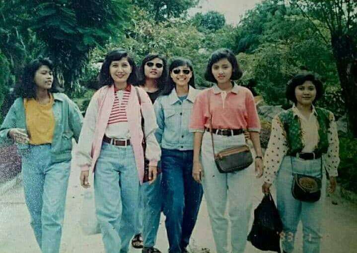 Panduan Gaya Retro 90-an