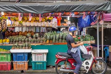Malaysia dan Singapura Ganti Plat Nomor dengan Stiker