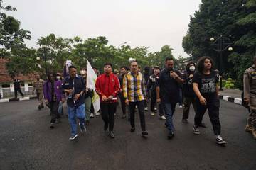 Mahasiswa Bogor Demo Dewan Minta Kejelasan Efisiensi Anggaran 