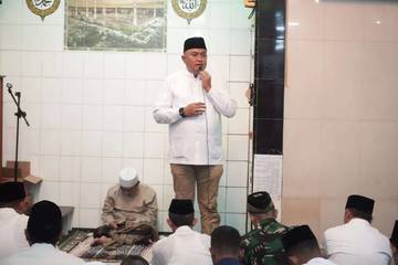 Jalin Silaturahmi Warga, Bupati Bogor Gelar Taraweh Keliling