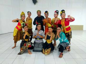 Alkulturasi Seni Kontemporer Kesundaan Untuk Gen z