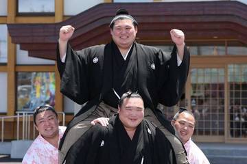 Onosato Jadi Yokozuna Tercepat di Era Sumo Modern