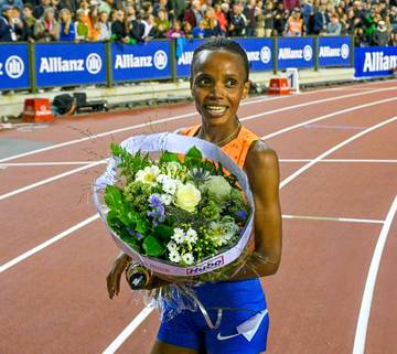 Beatrice Chebet Pecahkan Rekor Dunia 5.000 Meter