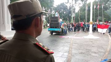 Aksi Demonstrasi Mapancas tuntut Perbaikan GOR Pajajaran Bogor 