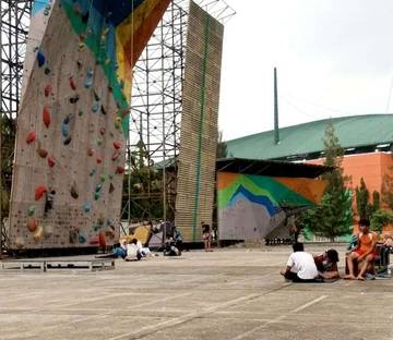 Panjat Tebing: Piala Bupati Bogor Meriahkan HUT RI