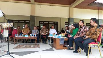 Komisi VII DPR-RI Kunjungan Kerja ke Batutulis Bogor 