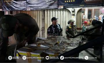 Satpol PP Kabupaten Bogor Sita Ratusan Minuman Keras 