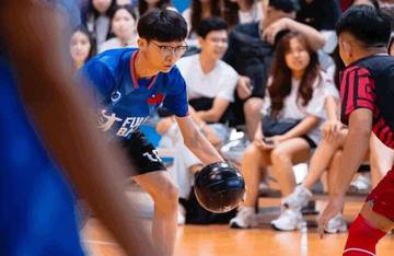Olahraga Full Ball Wujud Kreativitas Generasi Muda Indonesia