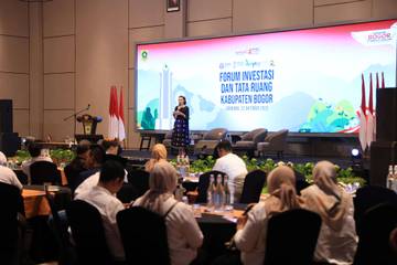 Bupati Bogor Berikan Penghargaan Bagi Investor Pendorong Ekonomi