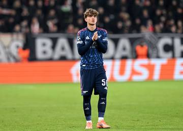 Debut Bersejarah! Dowman Jadi Pemain Termuda Liga Champions