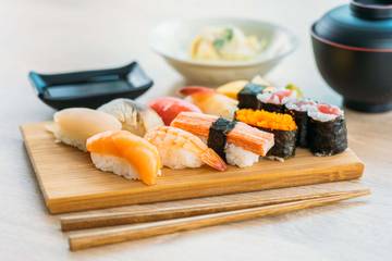 Hubungan Memanas, Tiongkok Hentikan Impor Makanan Laut Jepang