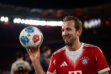 Kane Cetak Tiga Gol, Bayern vs Stuttgart 5-0