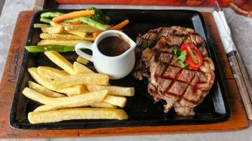 Bisnis Steak Menjamur :  Peluang atau Persaingan Ketat?