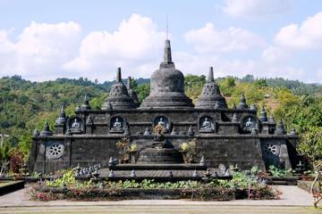 Mengapa Bali Terkenal Sebagai Pulau Dewata?