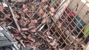 Atap Sekolah Agama di Gunung Putri Ambruk, Siswa Belajar Dirumah