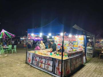 Pasar Malam Alun-Alun Sinjai Hidupkan Ekonomi Pedagang Lokal