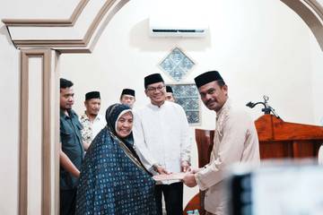 Bupati Sinjai Lanjutkan Safari Ramadan di Sinjai Tengah 