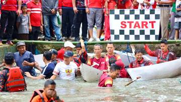 Kapolres Bone Meriahkan Lomba Dayung HUT RI