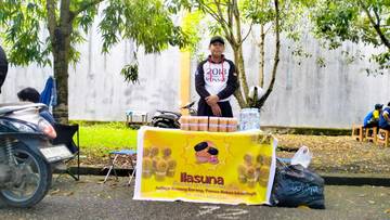 Dosen IAIN Bone Rintis Usaha Bawang Goreng Halal