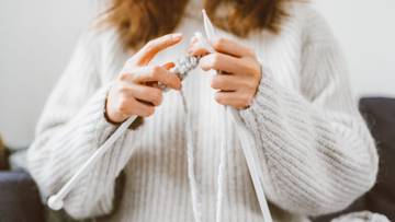 Menelusuri Jejak Sejarah Knitwear, Pakaian Nyaman Sepanjang Masa