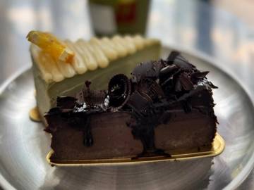 Cheesecake, Kudapan Cantik Teman Nongkrong Anak Muda Bone