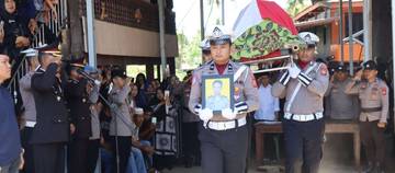 Polres Soppeng Gelar Upacara Pemakaman Brigpol Muammar