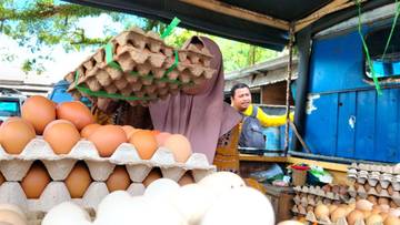 Harga Telur Naik Signifikan di Pasar Sentral Sinjai